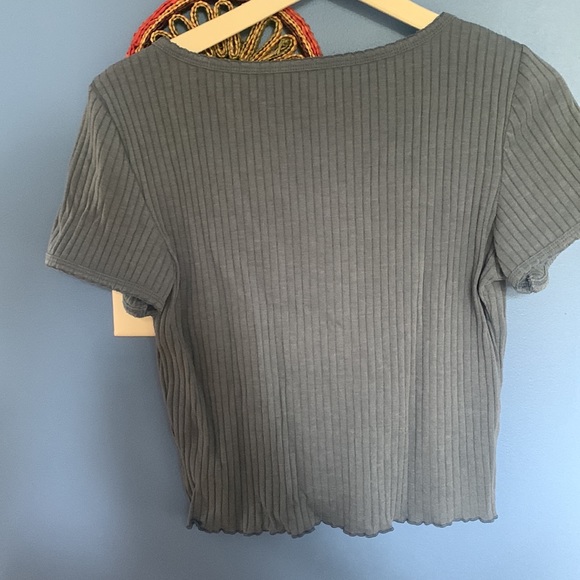 American Eagle TShirt - Picture 8 of 11